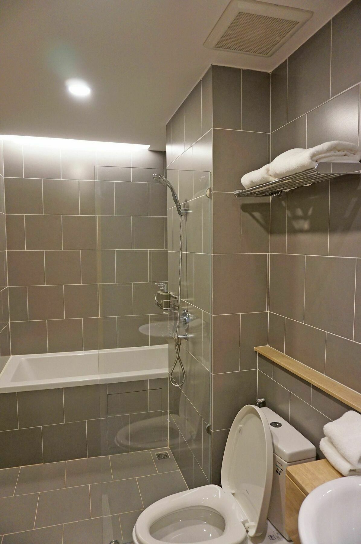 Benri Sriracha Residence Si Racha Exteriér fotografie